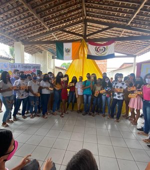 Estudantes de São Luís do Quitunde fazem exposição literária