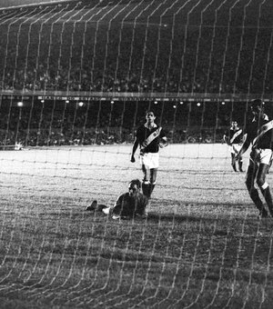 Há 50 anos, Pelé marcava o seu milésimo gol