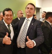 Bolsonaro tenta arrastar partidos de alagoanos para a base do Governo