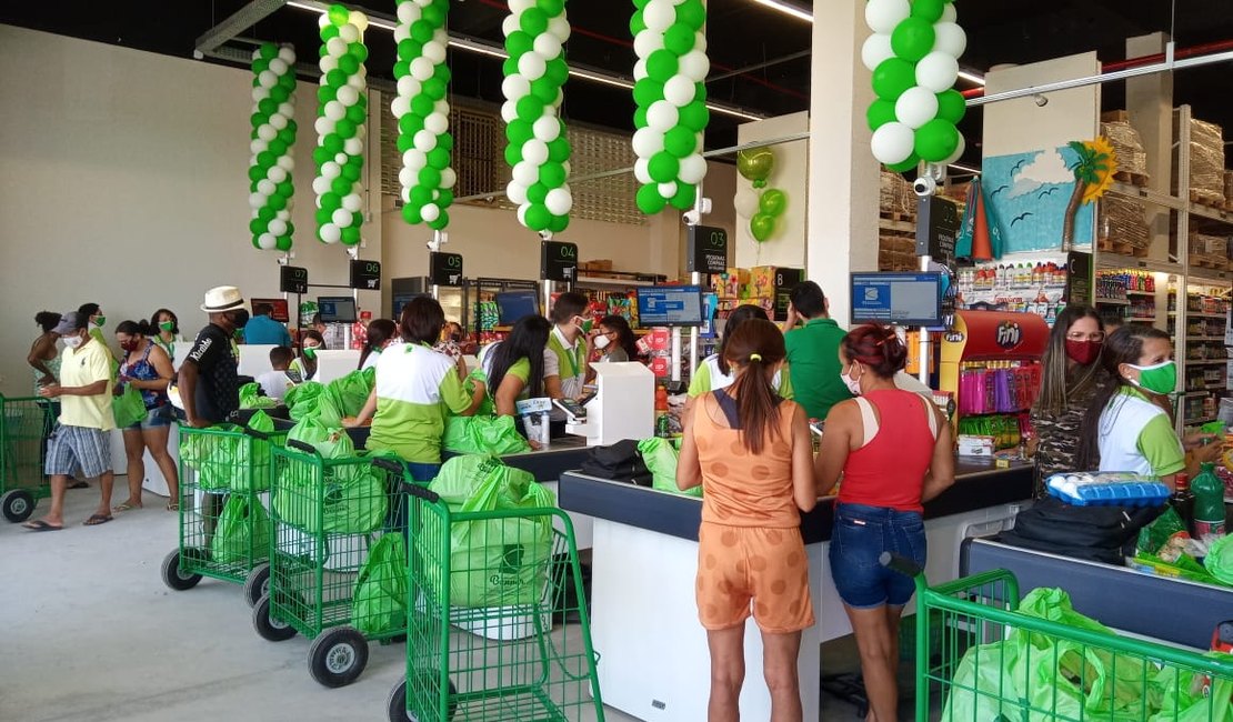 [Vídeo] Supermercado Benner é inaugurado em Arapiraca com muitas ofertas e comodidade para a população
