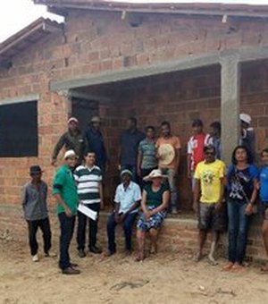 Governo entrega casas à comunidade indígena Tingui Botó, de Feira Grande