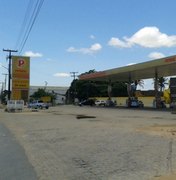 Dono de posto de combustível é morto à tiros no bairro Canafístula