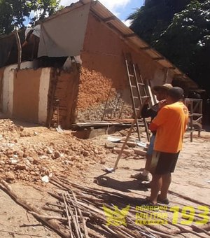 Idosos ficam são soterrados durante demolição de casa de taipa em Coqueiro Seco