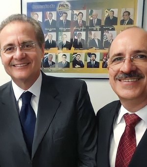 Senador Renan Calheiros elogia administração do prefeito Ronaldo Lopes, em Penedo