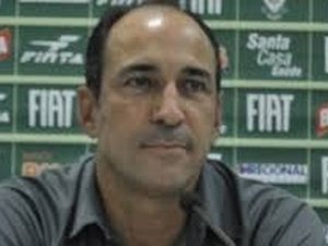 Vinicius Eutrópio é anunciado como técnico do Santa Cruz