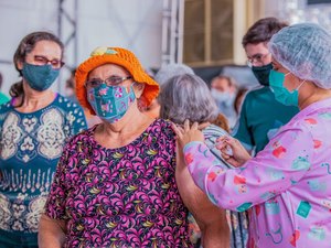 JHC anuncia vacinação 24h para idosos a partir dos 60 anos para sábado (10)