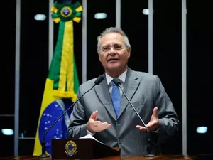 Após pedidos de CPI, expulsão de Ibaneis, repatriamento de Bolsonaro, Renan Calheiros quer que investiguem Aras
