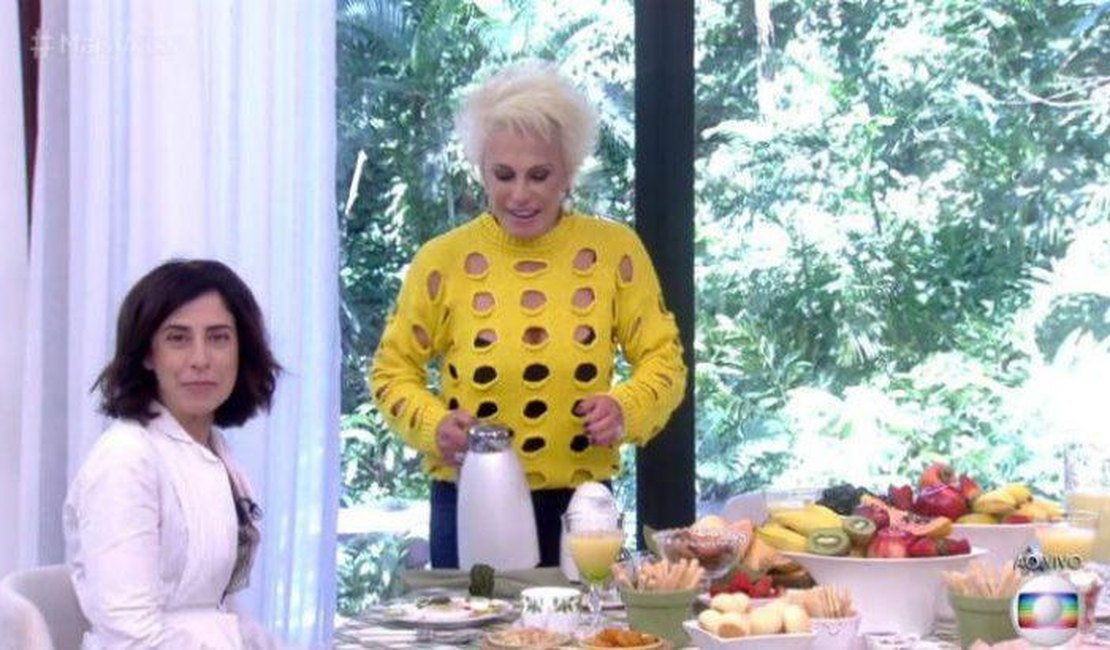 Ana Maria Braga erra e é corrigida ao vivo por Fernanda Torres