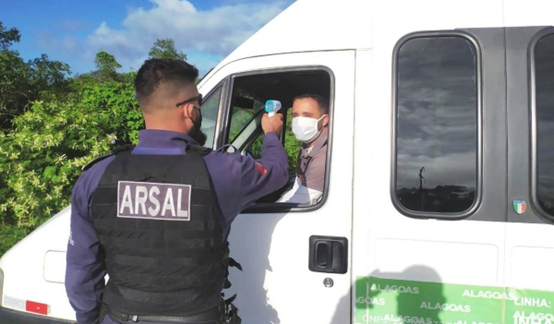 Arsal aborda 380 veículos no primeiro dia após retorno do transporte intermunicipal