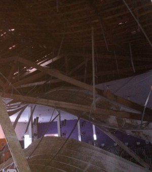 Parte do teto da academia desaba em virtude das chuvas em Arapiraca