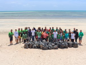 Unidos pelo meio ambiente: Prefeitura e Costa dos Corais promovem mutirão de limpeza em Japaratinga