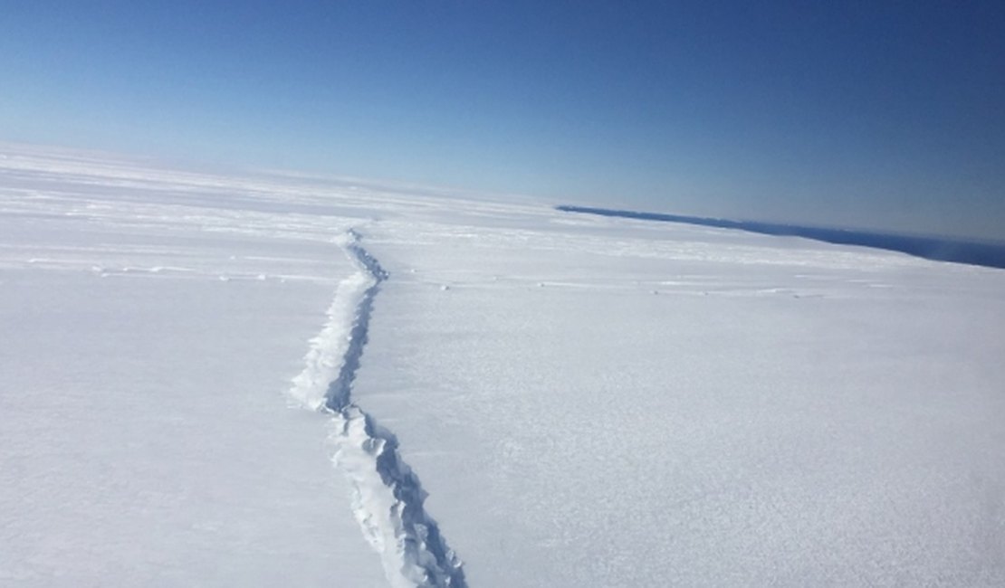 Grandes rachaduras na camada de gelo da Antártida Ocidental podem ser sinal do seu colapso