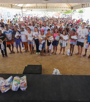 Governo garante 4.560 cestas básicas com comida na mesa de famílias em vulnerabilidade