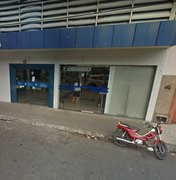 Alarme de banco dispara, fumaça surge e população se assusta na Rua do Sol