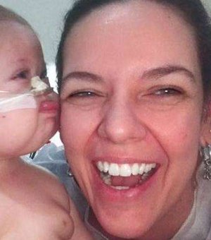 Bebê com síndrome de Down, o 'Super Chico', se recupera da COVID-19