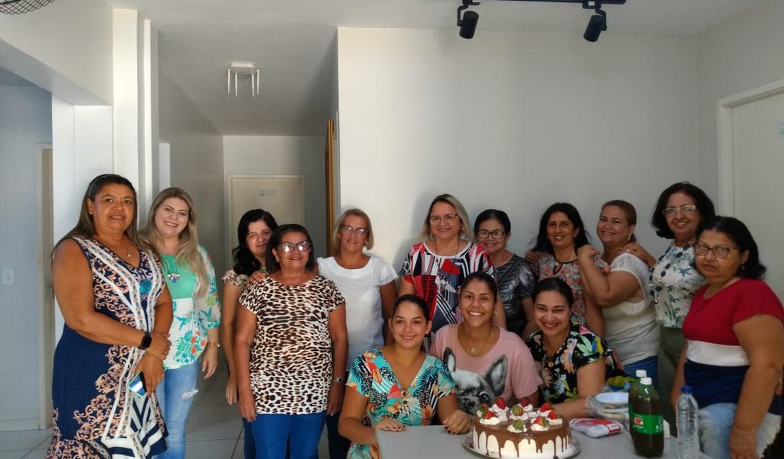 Servidoras da Câmara Municipal de Arapiraca comemoram o Dia Internacional da Mulher