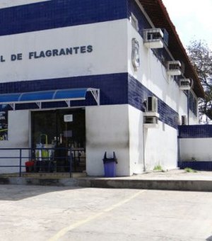 Adolescente é flagrado vendendo LSD dentro de shopping em Maceió