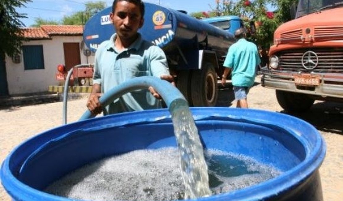 Arapiraca é um dos municípios beneficiados pela operação 'Água é Vida'