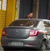 [Vídeo] Youtuber preso após gravar vídeo em frente ao Cotel faz nova pegadinha