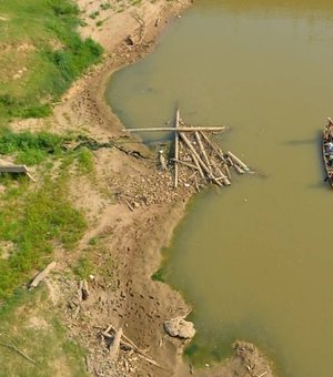 Estiagem histórica atrasa comida e ameaça água na Amazônia