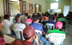 Agricultores girauenses participam de palestra sobre cooperativismo