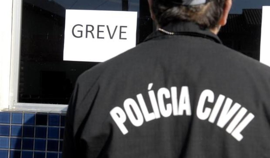 Policiais Civis deflagram greve de 24h e realizam ato para cobrar reajuste salarial
