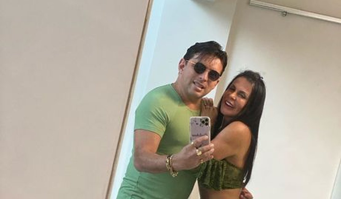 Casamento de Gretchen com saxofonista terá ouro comestível