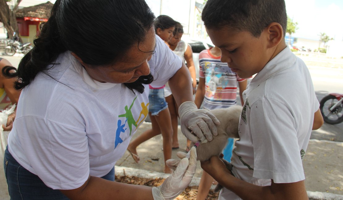 Campanha de vacinação antirrábica começa nesta segunda (24), em Maceió