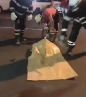 Colisão entre ônibus e motocicleta deixa um morto e outro ferido na Ponta Verde