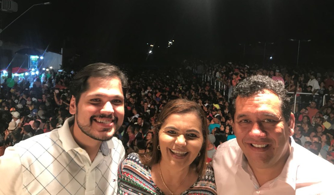 Severino Pessoa é recepcionado pela família Garrote em Estrela de Alagoas