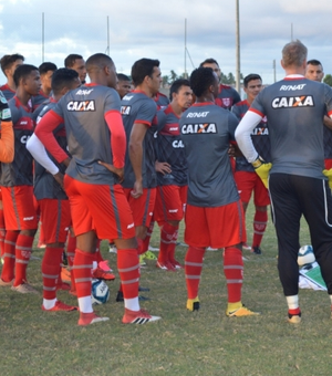 CRB divulga lista com 22 jogadores relacionados para partida contra o Vila Nova