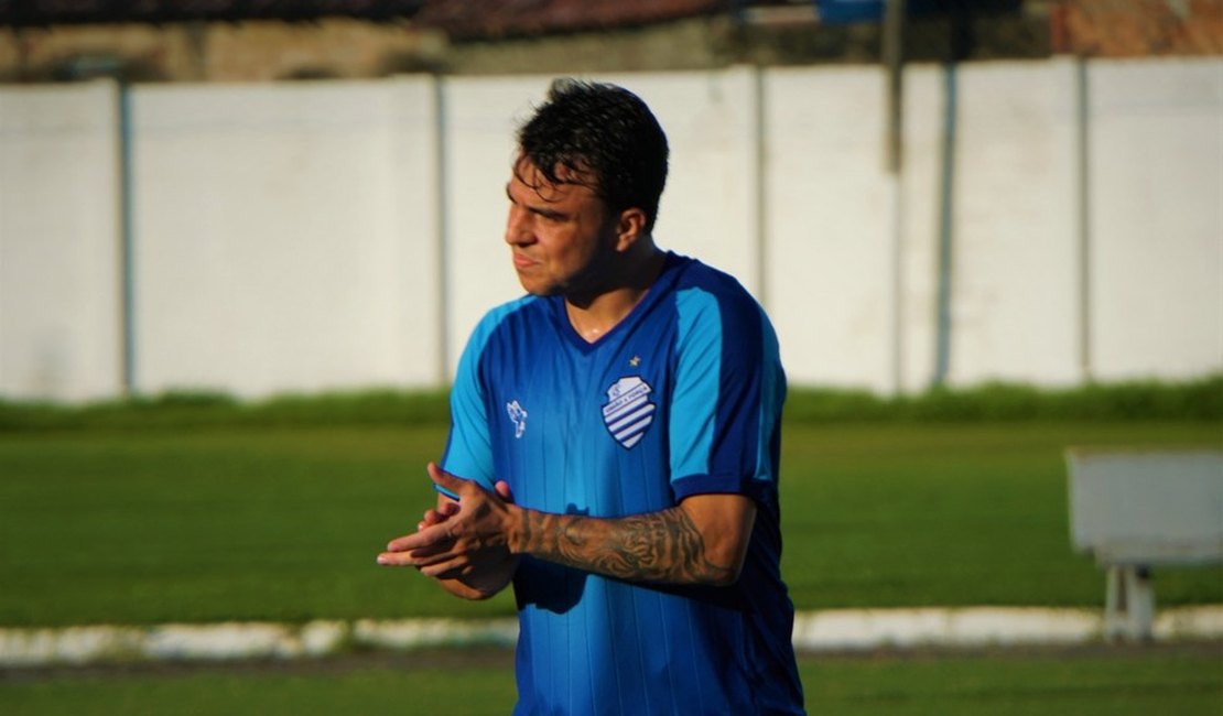 CSA e Andrigo não acertam renovação