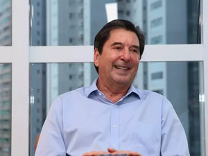 Prefeito licenciado de Goiânia morre de Covid-19