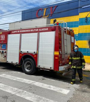 Bombeiros são acionados para incêndio em escola particular no bairro do Prado