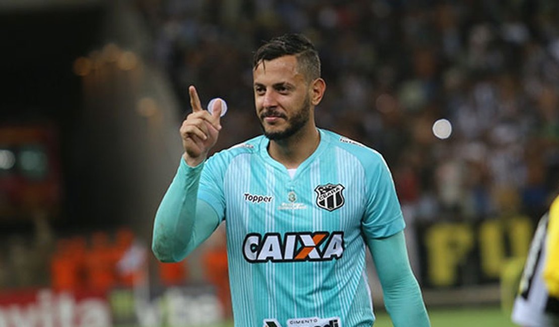 CRB tem novo alvo para reforçar a posição de goleiro