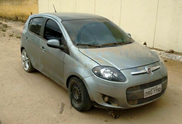 Veículo roubado em Arapiraca é encontrado abandonado em PE