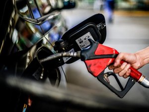 Gasolina tem preço médio de R$5,48 em Maceió
