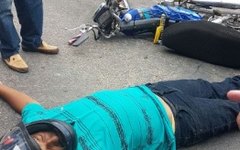 Motociclistas se chocam no Centro de Arapiraca