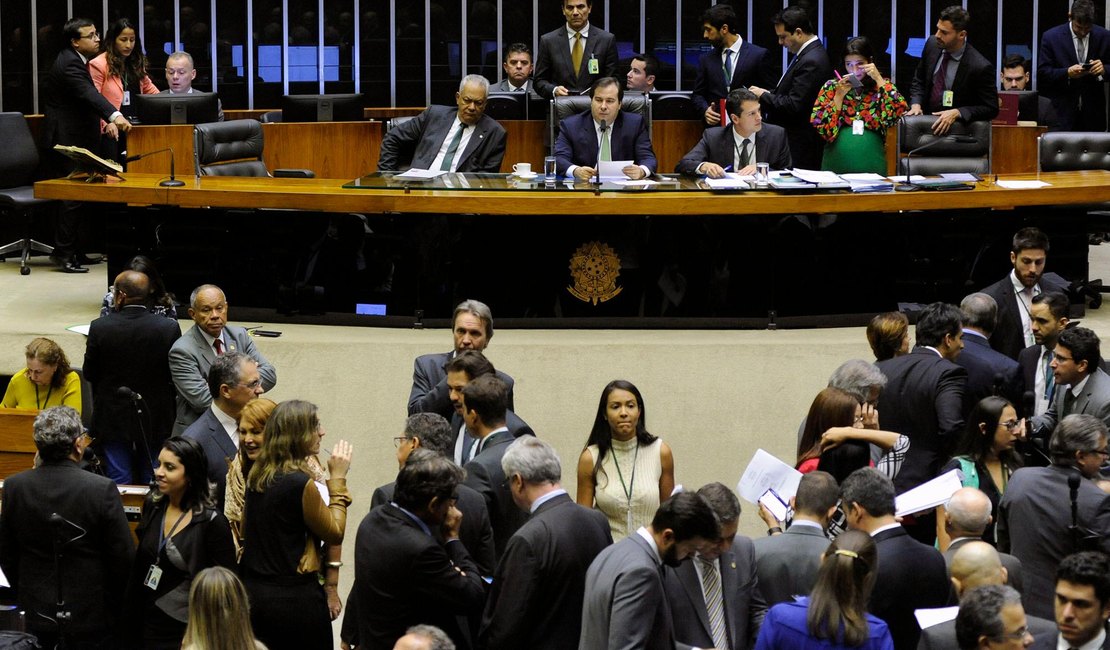Câmara aprova projeto que viabiliza privatização da Eletrobras Alagoas