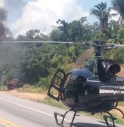 Carretas pegam fogo após colisão frontal na BR-101, em Pilar
