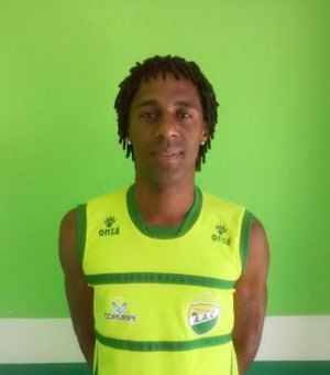Atacante Alex Bahia é anunciado como reforço do Coruripe 