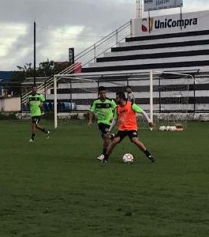 ASA:Marcelo Vilar relaciona 21 jogadores para duelo com o Confiança-SE em Aracaju