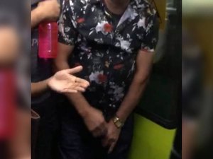 Homem é agredido por passageiros e preso após assediar mulher em ônibus de BH