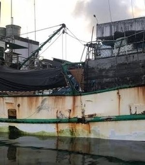 Navio brasileiro é atacado por chineses em disputa por atum, diz sindicato