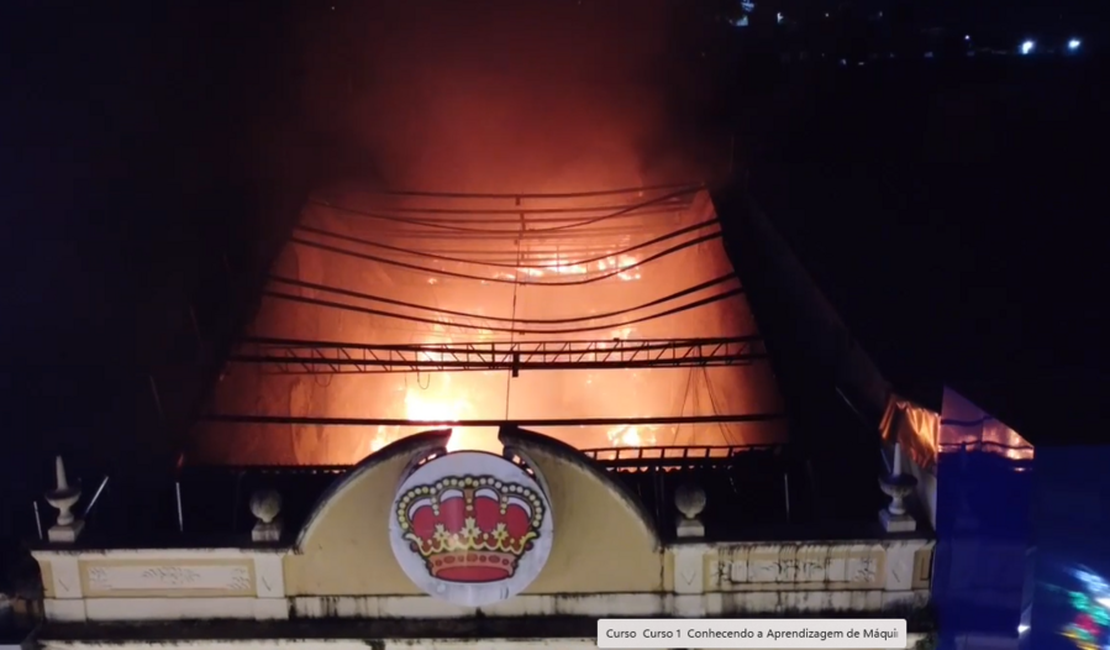 [Vídeo] Incêndio de grandes proporções destrói Lojas Imperador no Centro de Maceió