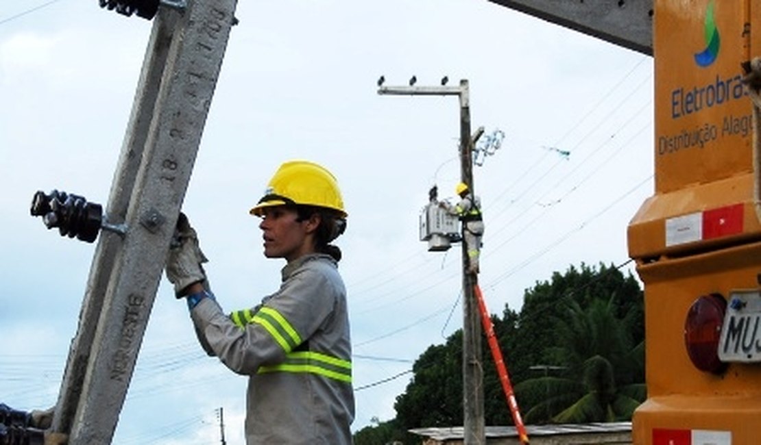 Eletrobras interromperá o fornecimento de energia para manutenção; confira os locais