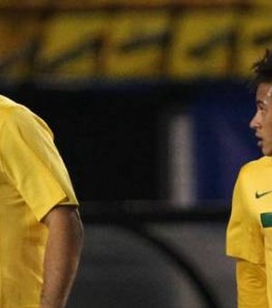 Ronaldo dá conselho para Neymar: 'Se proteja de toda a pressão possível'