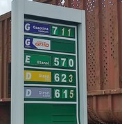 Preço do litro da gasolina comum custa até R$ 7,11 em Porto Calvo