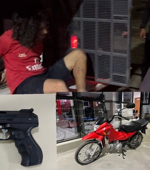 Armado com um simulacro, baiano é preso em flagrante, após roubar moto em Delmiro Gouveia