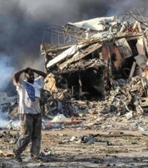 Ataque terrorista contra hotel em Mogadíscio deixa 30 mortos